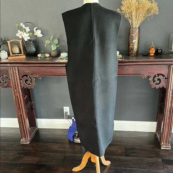 COS V-neck wool dress in blackBlack - Picture 9 of 13